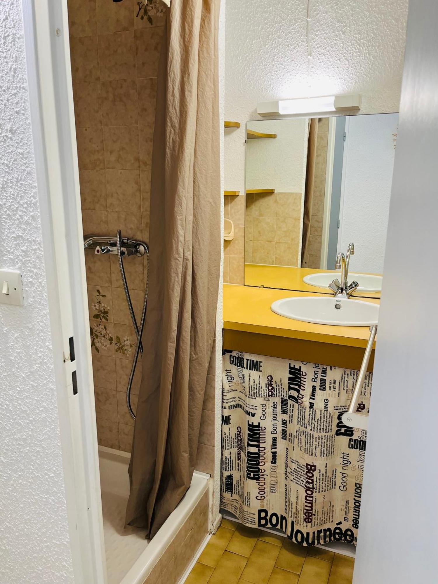 Studio Cabine 4 Couchages Avec Piscine Lb Le Grau-du-Roi Exteriér fotografie